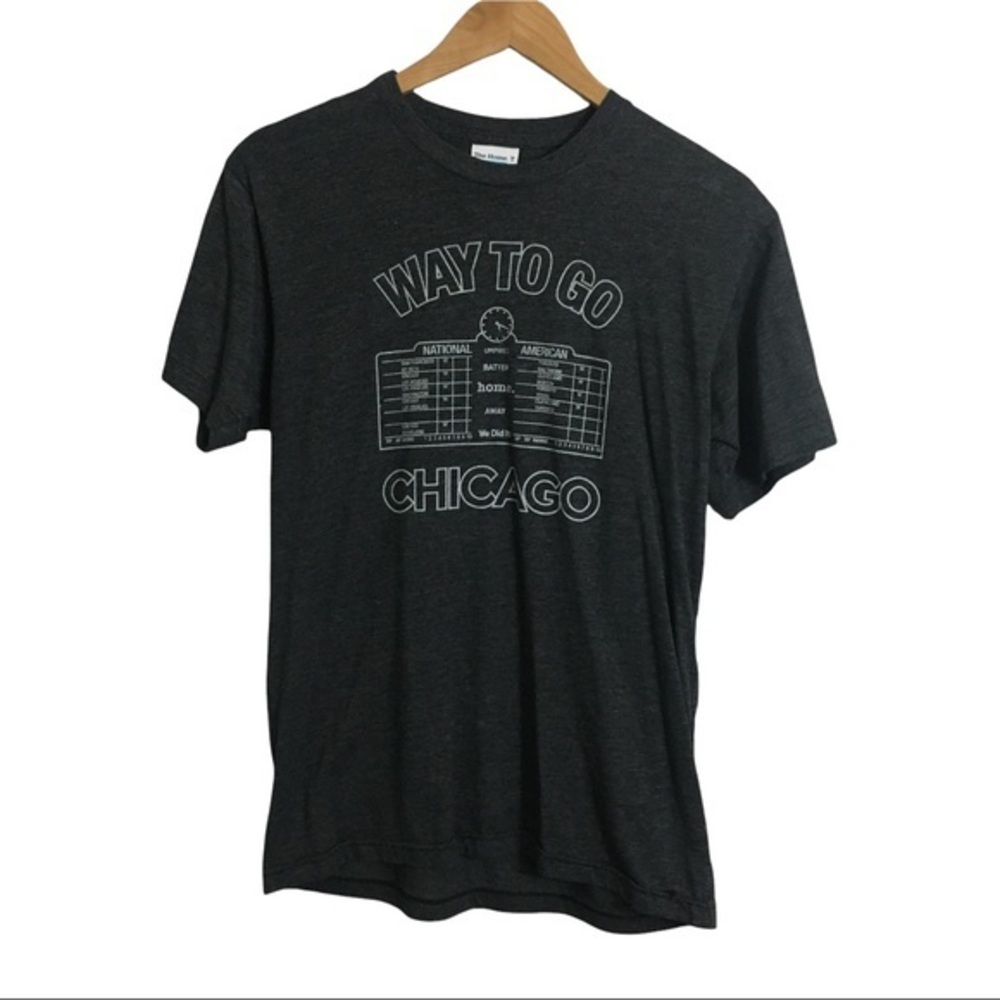 The Home T gray Chicago Cubs short sleeve tee. Sz Medium